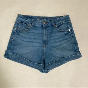 American Eagle Denim Blue Jean Curvy Mom Shorts 10